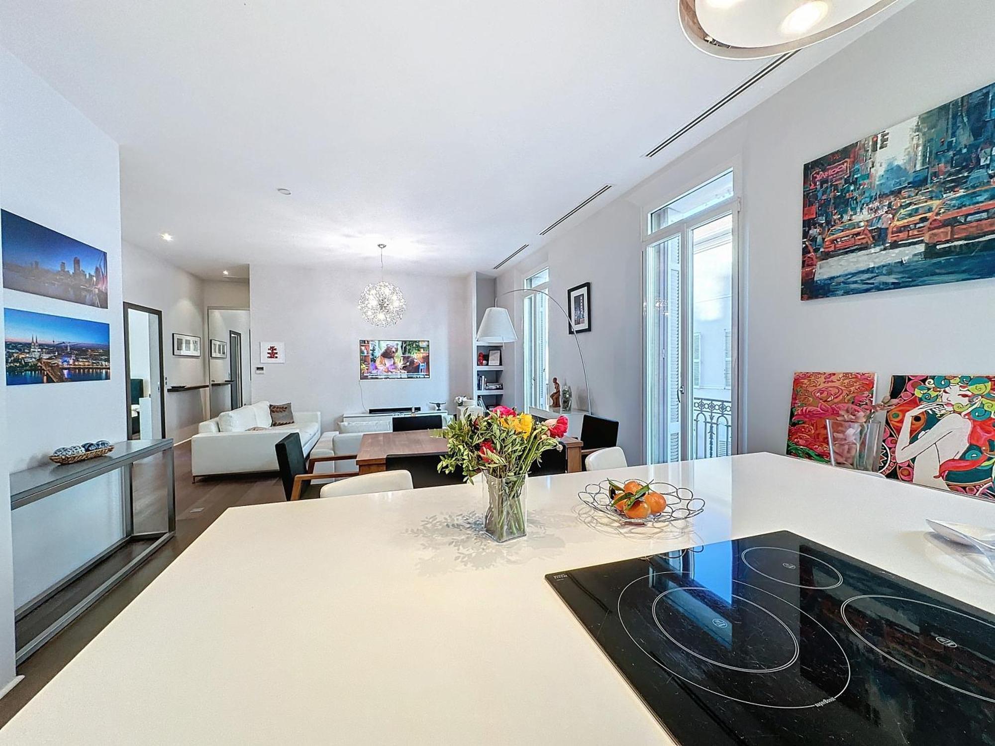 Jej2 - 2 Bedrooms Luxe Center Apartment